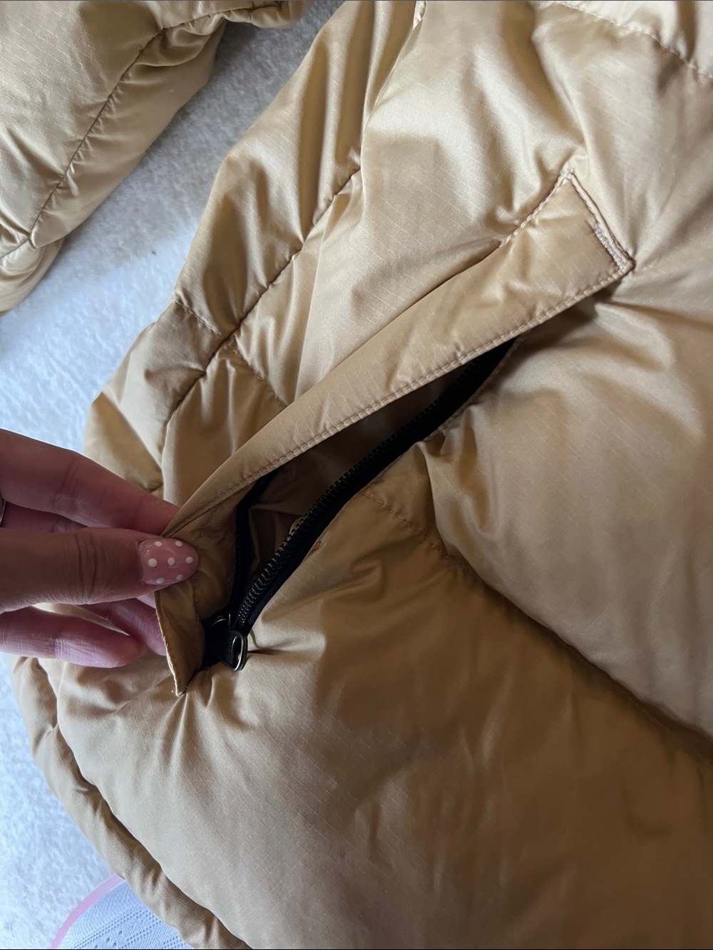 The North Face Women's 1996 Retro Nuptse Down Jacket NWOT - Picture 8 of 12